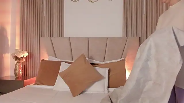 Rachell Jamess online show from 09/16/25, 04:02