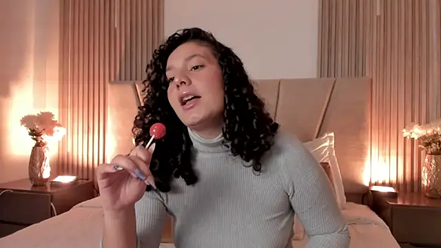 Rachell Jamess online show from 10/23/25, 03:39