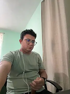 Snapshot of JaviSala chatting on 05/20/26, 08:15 JaviSala online show from 05/20/26, 08:15