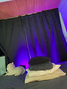 EVAH LEE  online show from 07/10/26, 03:55