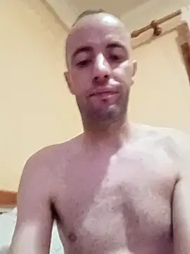 Snapshot of alexpo27 chatting on 09/18/25, 01:18 alexpo27 online show from 09/18/25, 01:18