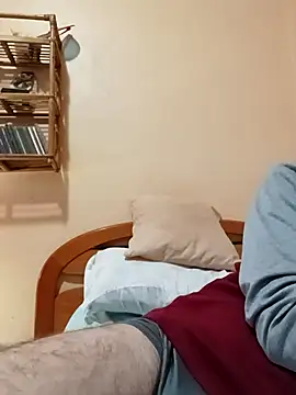 Snapshot of alexpo27 chatting on 02/01/26, 01:26 alexpo27 online show from 02/01/26, 01:26