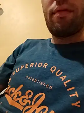 Snapshot of alexpo27 chatting on 02/05/26, 12:26 alexpo27 online show from 02/05/26, 12:26