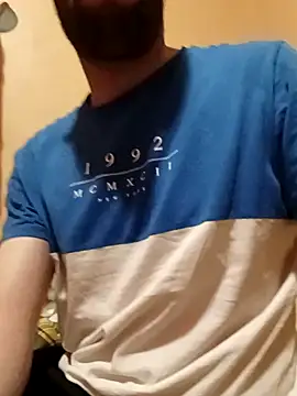 Snapshot of alexpo27 chatting on 02/13/26, 03:02 alexpo27 online show from 02/13/26, 03:02