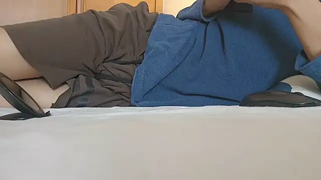 boy69horny online show from 09/28/25, 12:21
