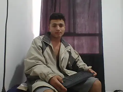 Snapshot of yissus_20_ chatting on 10/17/25, 08:44 yissus 20 online show from 10/17/25, 08:44