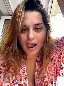 Kelly Bliss online show from 10/06/25, 10:56