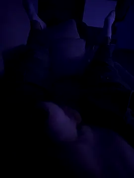 Zoro404040 online show from 09/22/25, 09:06