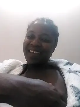 CandyMayaxx2 online show from 11/17/25, 12:27