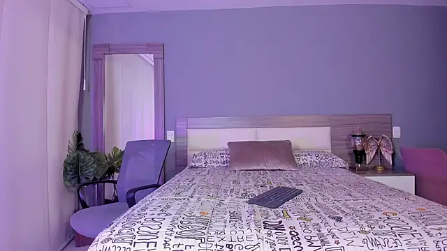 Alaiaguerra online show from 10/23/25, 07:34