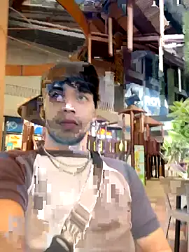 enzo vittale03  online show from 09/30/25, 10:15