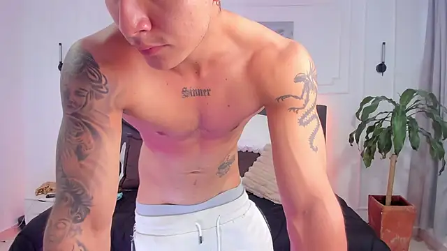 Leo santoro online show from 11/03/25, 02:29