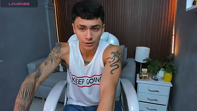 Leo santoro online show from 11/24/25, 01:55