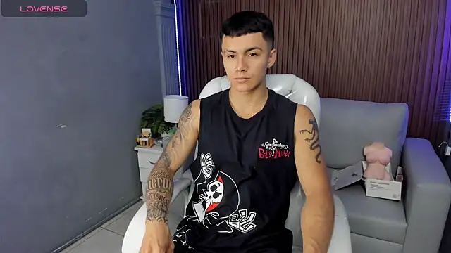 Leo santoro online show from 12/20/25, 02:02