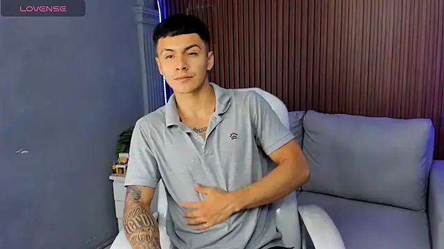 Leo santoro online show from 12/22/25, 02:25