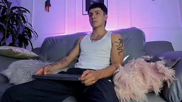 Leo santoro online show from 02/23/26, 02:03