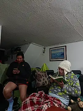 PAULA20- online show from 10/22/25, 02:34