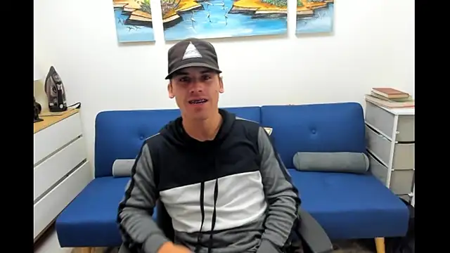 Snapshot of alex-golden chatting on 09/17/25, 01:13 alex-golden online show from 09/17/25, 01:13