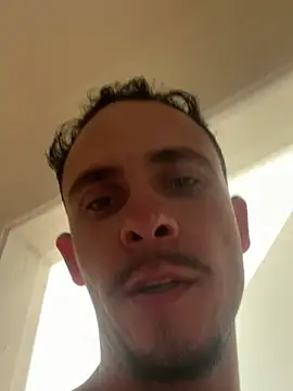 Snapshot of Kjyyyjjjj chatting on 04/02/26, 11:41 Kjyyyjjjj online show from 04/02/26, 11:41