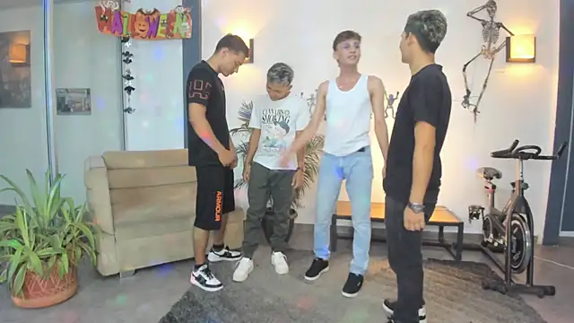 Bisexlifehot   online show from 10/20/25, 11:05