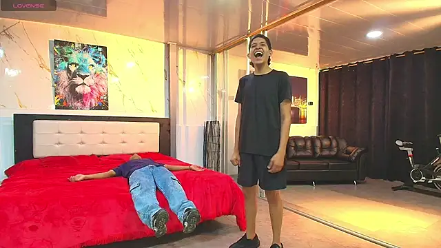 Bisexlifehot   online show from 04/14/26, 11:22