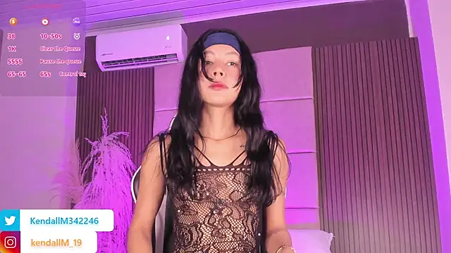  Kendall 19 online show from 05/15/26, 07:10