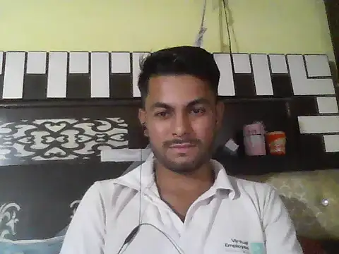 ursdreamperson online show from 10/18/25, 08:15