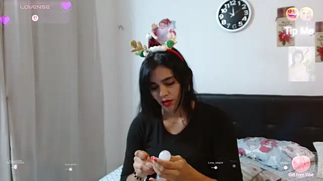 angelly  kate online show from 12/17/25, 03:01