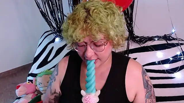 XxGreenGoodxX online show from 02/17/26, 09:54