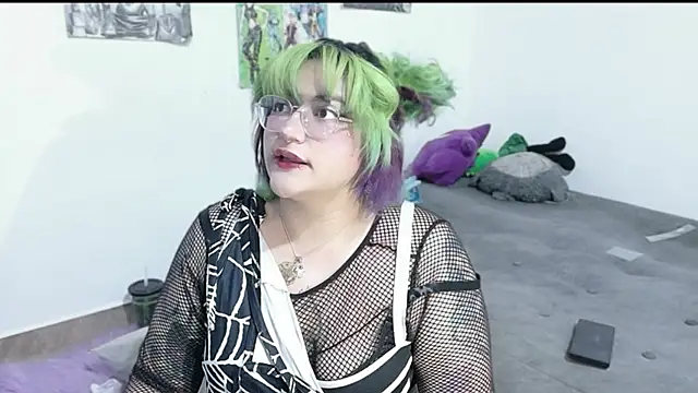 XxGreenGoodxX online show from 04/19/26, 08:44