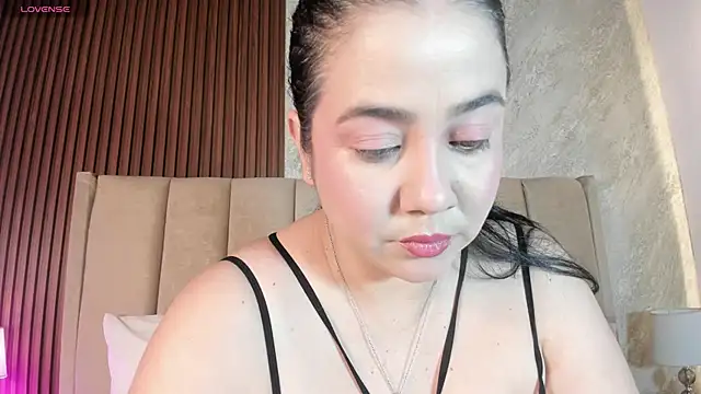  Cris Spicy  online show from 05/15/26, 07:10