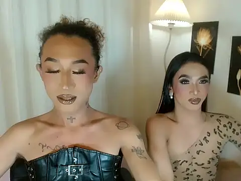 Snapshot of The_Fucking_Dolls chatting on 07/16/26, 04:57 The Fucking Dolls online show from 07/16/26, 04:57