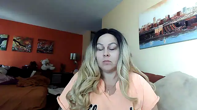 Snapshot of number1slut chatting on 01/24/25, 06:35 number1slut online show from 01/24/25, 06:35
