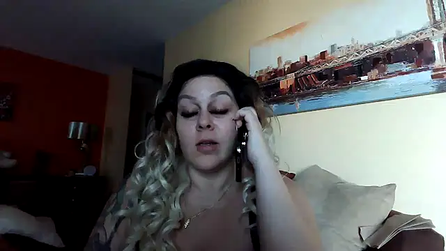 Snapshot of number1slut chatting on 01/29/25, 10:11 number1slut online show from 01/29/25, 10:11