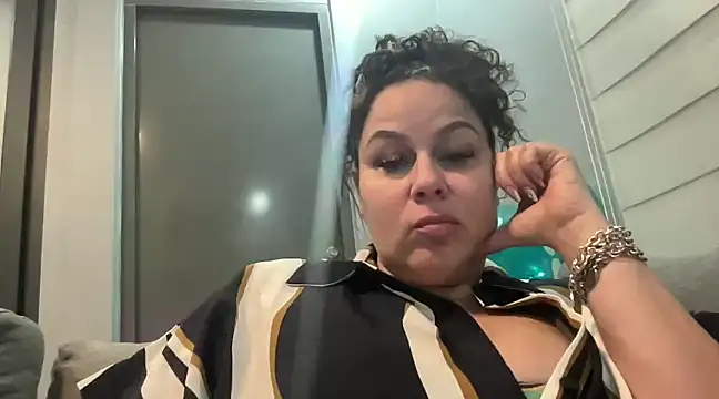 Snapshot of number1slut chatting on 02/05/25, 11:28 number1slut online show from 02/05/25, 11:28