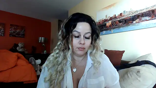 Snapshot of number1slut chatting on 03/17/25, 08:30 number1slut online show from 03/17/25, 08:30