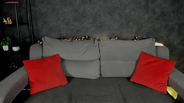 Snapshot of Lori_Blossom chatting on 02/18/26, 01:12 Lori Blossom online show from 02/18/26, 01:12