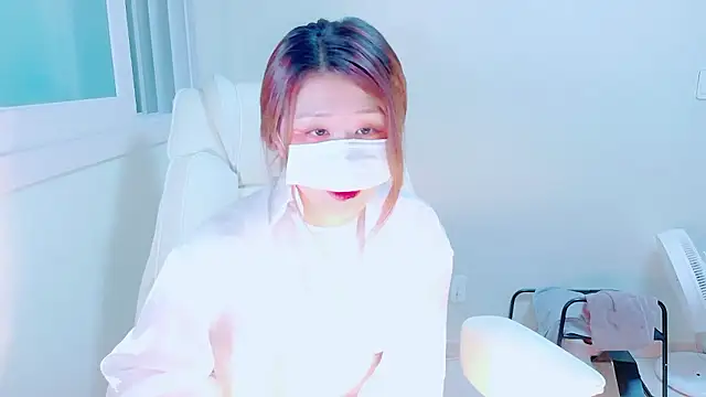 hyeony s96 online show from 10/18/25, 12:17