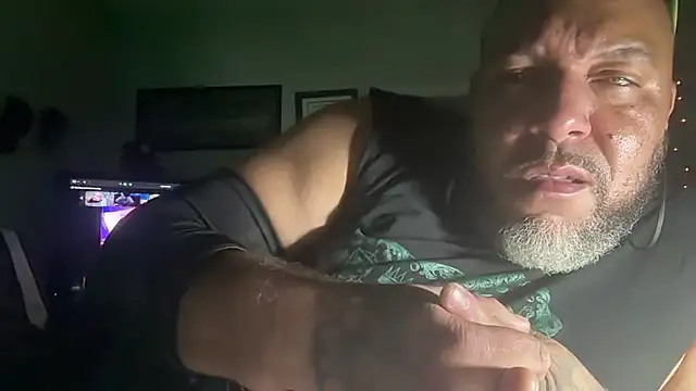 TheGreenEyedBear online show from 08/01/26, 05:29