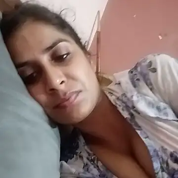 tamanna-hot online show from 10/21/25, 07:36