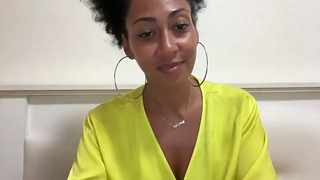 Vaylisse online show from 10/06/25, 03:31