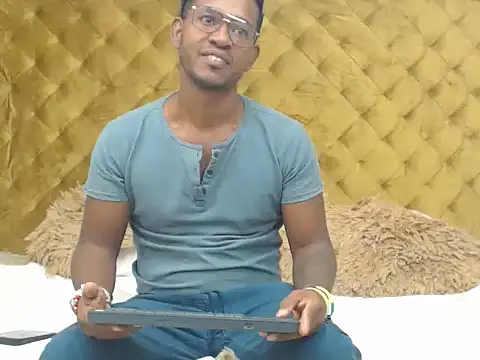 AndyCalifornia1 online show from 10/17/25, 11:57