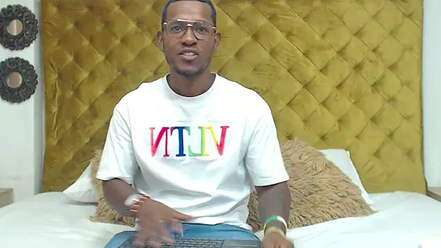 AndyCalifornia1 online show from 10/29/25, 01:02