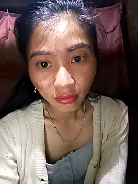 Snapshot of Phuongphuongg chatting on 10/01/25, 02:06 Phuongphuongg online show from 10/01/25, 02:06