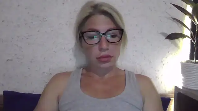 fox red lady7 online show from 09/16/25, 07:26