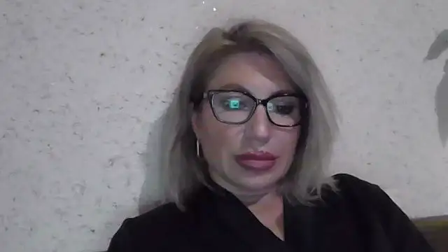 fox red lady7 online show from 04/12/26, 08:58