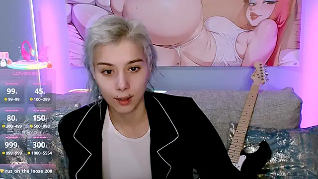 Snapshot of SophieAsh chatting on 10/31/25, 07:09 SophieAsh online show from 10/31/25, 07:09