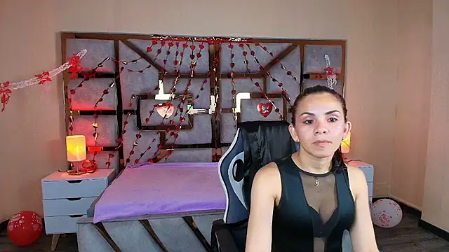 Snapshot of Mia_Esposito2 chatting on 09/11/25, 10:10 Mia Esposito2 online show from 09/11/25, 10:10