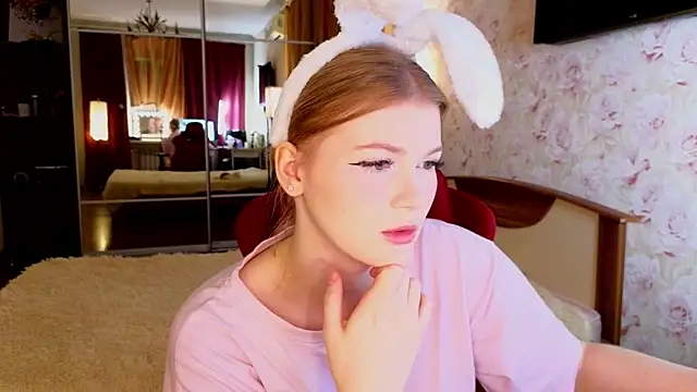 Jenny Skinner20 online show from 11/17/25, 05:19