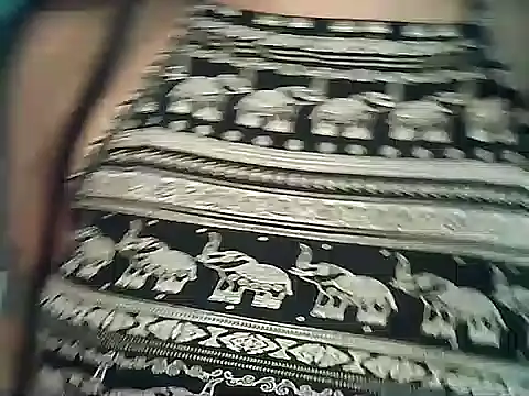 FallsForHerSmile online show from 04/01/26, 07:55